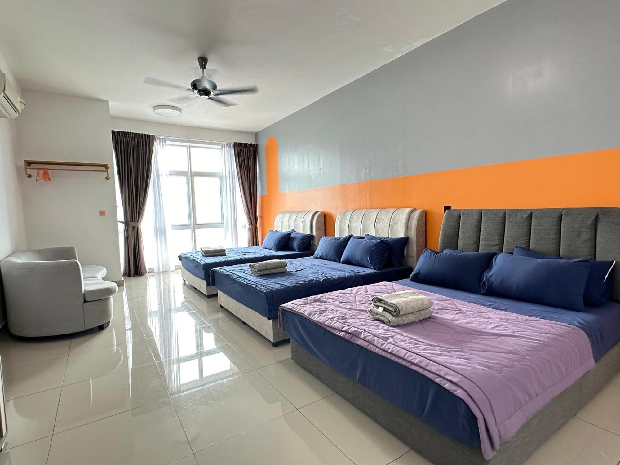 Twin Galaxy 6pax Free Wifi Netflix Apartemen Johor Bahru